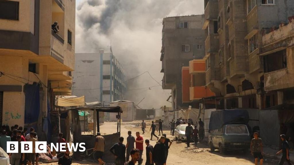 Israel intensifies Gaza City bombardment, forcing families to flee