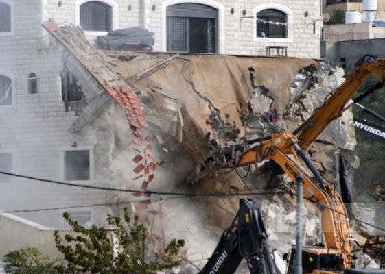 Israeli forces demolish three homes near Ramallah |