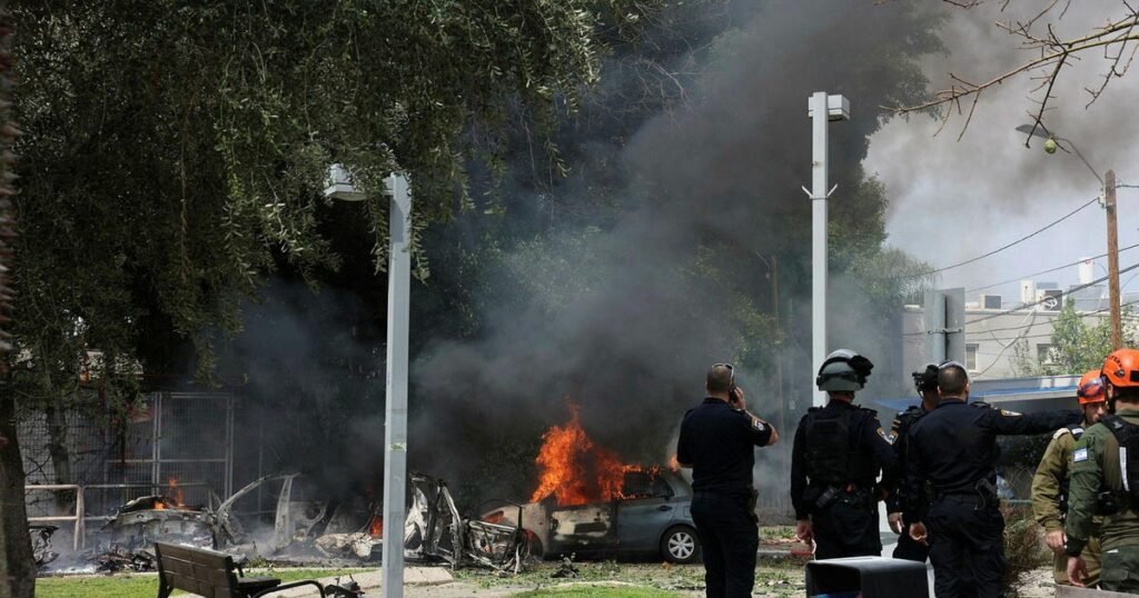 Iran Fires Missiles at Tel Aviv, Central Israel; Medics Say Two Lightly Wounded